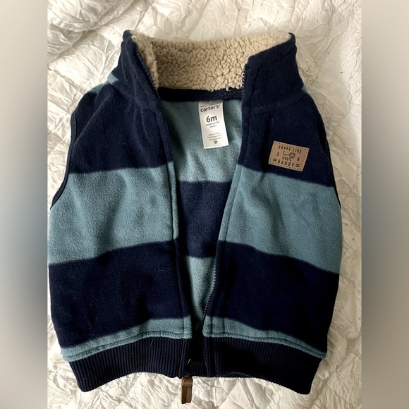 Two toned blue Fleece kids vest. Size 6m Carters brand. Full front zipper - Picture 2 of 3